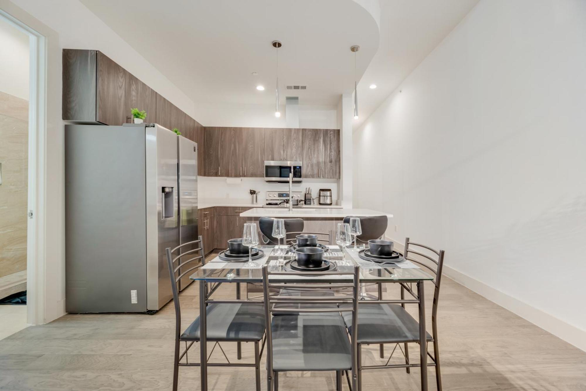 Snappy Loft Style 2Br I Gym I Parking I Workspace Dallas Exterior photo